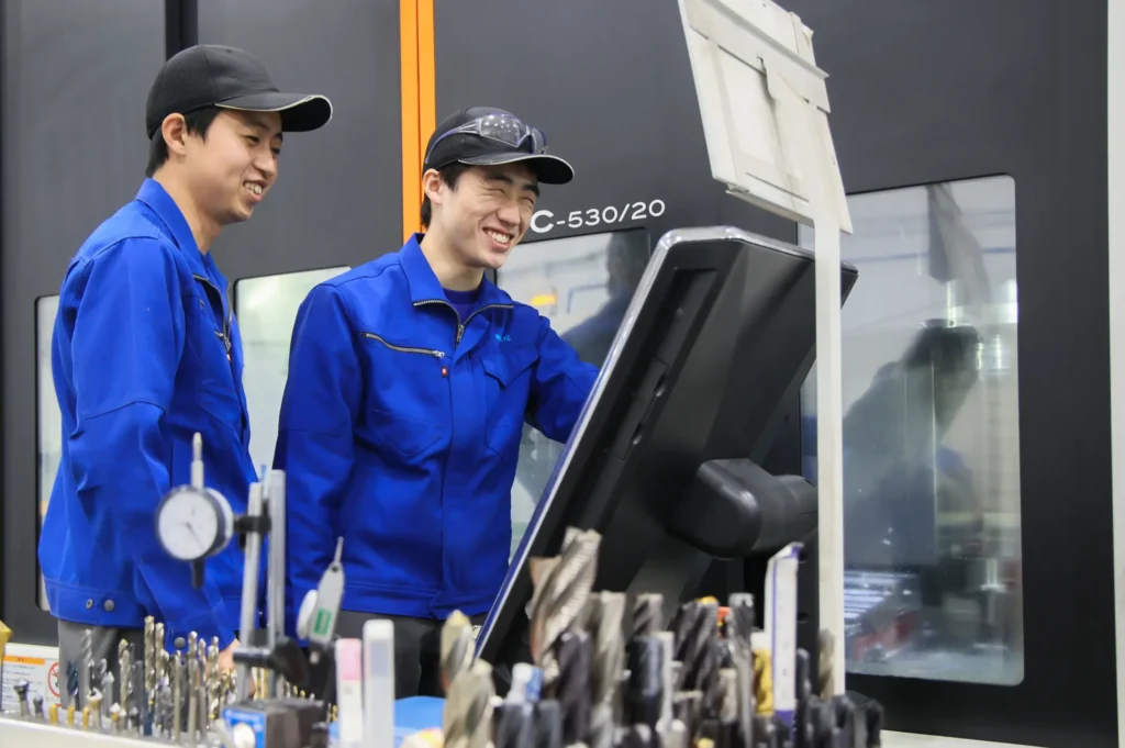 現場で働く社員